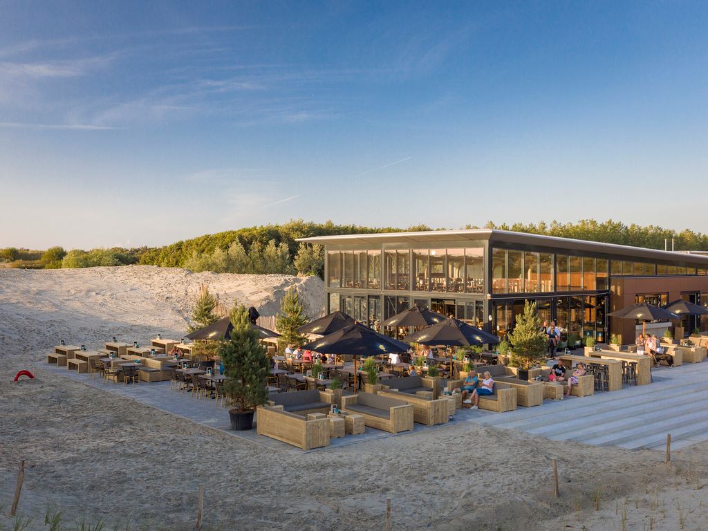 Landal Strand Resort Ouddorp Duin restaurant met terras